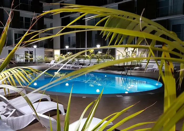 Madalenas Palace - Sunrise * فونشال