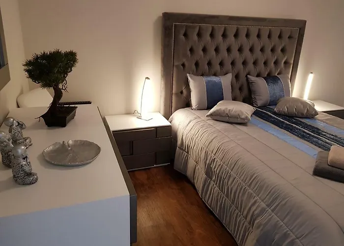 Madalenas Palace - Sunrise Appartement