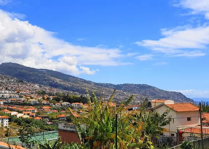 Madalenas Palace - Sunrise *